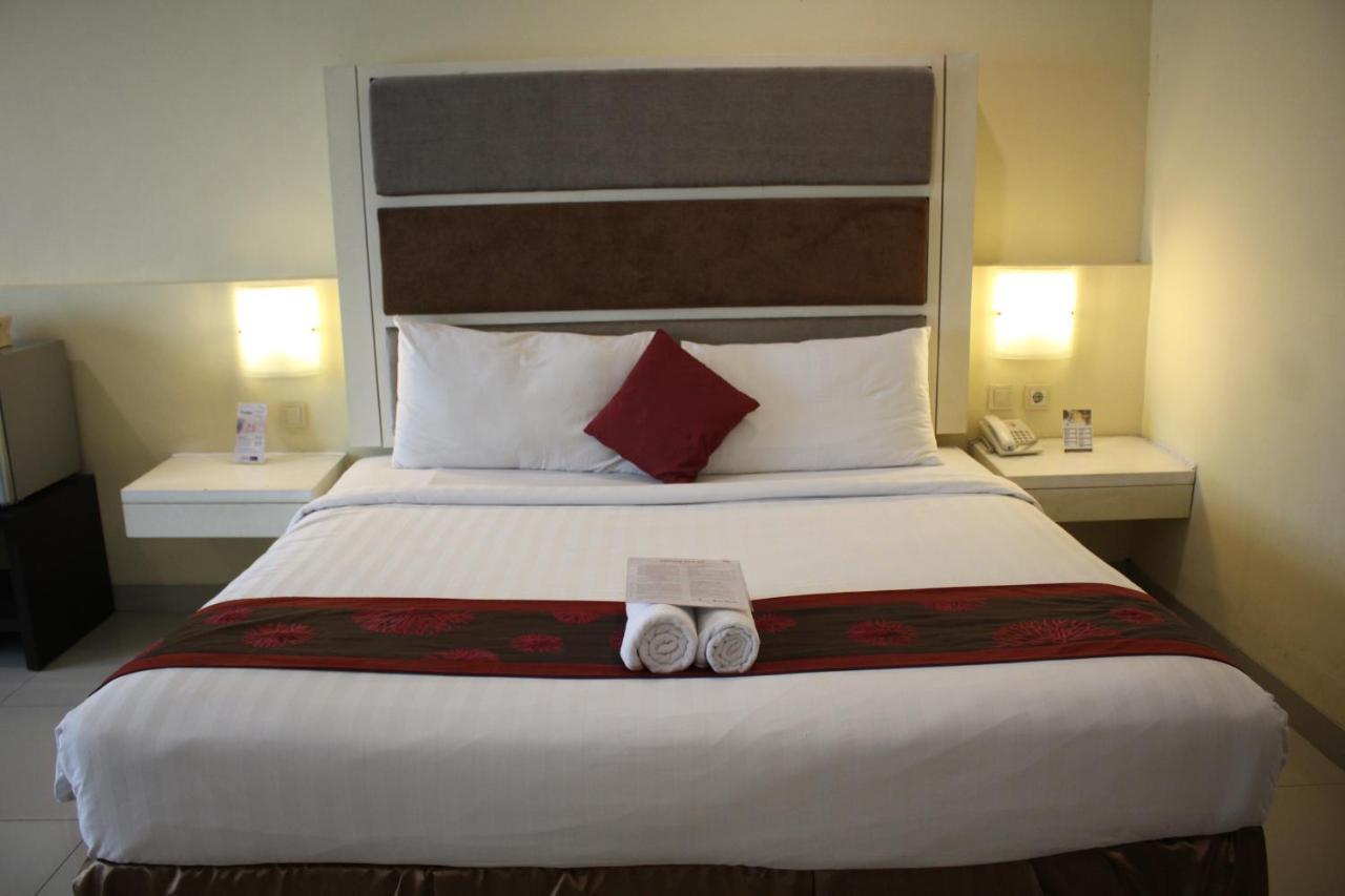 Hotel President Executive Club Cikarang Exteriér fotografie