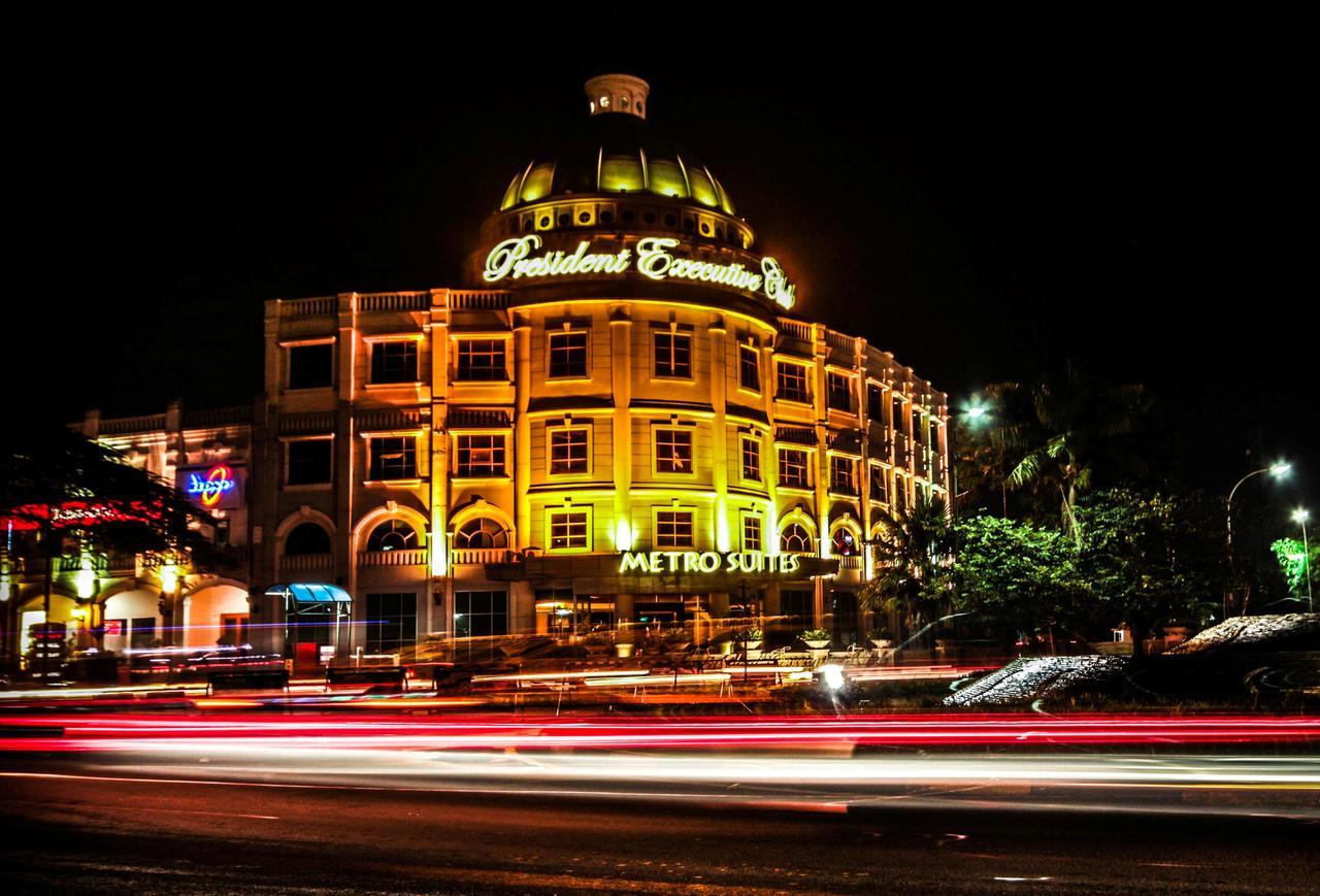 Hotel President Executive Club Cikarang Exteriér fotografie