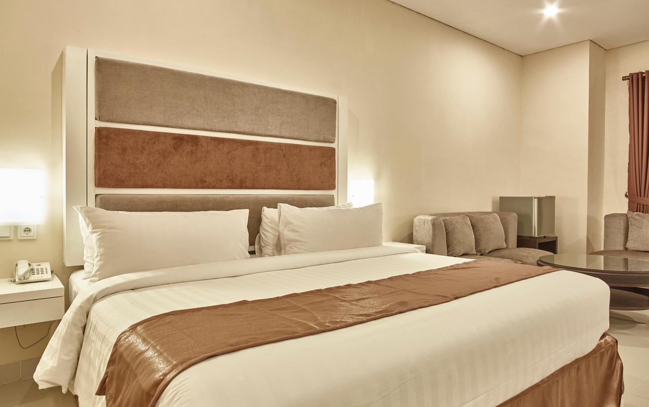 Hotel President Executive Club Cikarang Exteriér fotografie