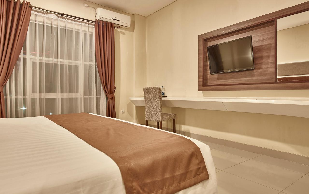 Hotel President Executive Club Cikarang Exteriér fotografie