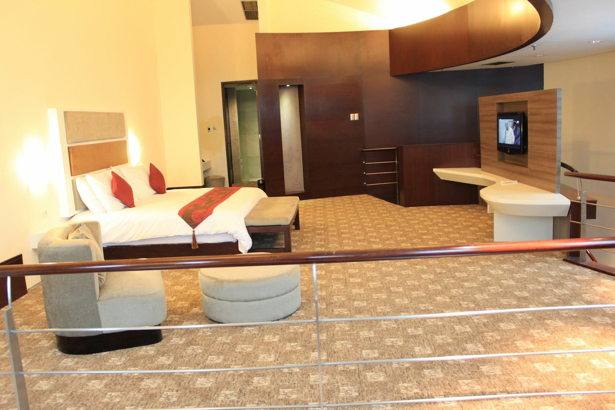 Hotel President Executive Club Cikarang Exteriér fotografie