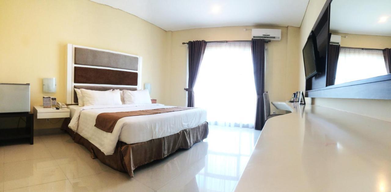 Hotel President Executive Club Cikarang Exteriér fotografie